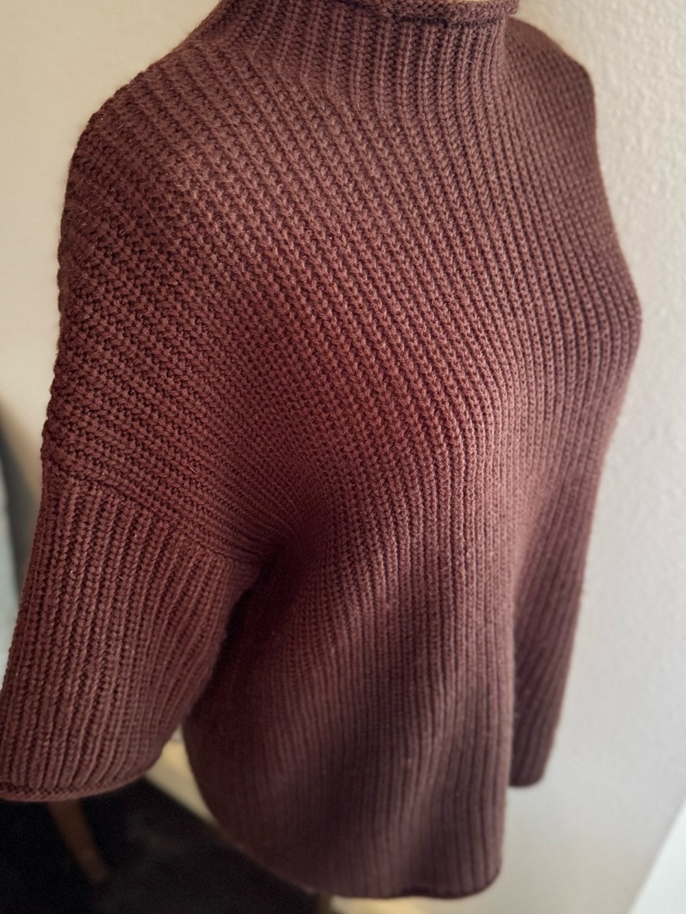 PETAL & PUP Remi Chocolate Brown Ribbed Mock Neck Sweater 1/2 Sleeve - Picture 4 of 14